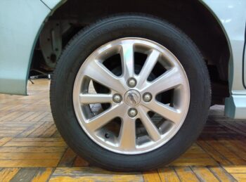 NV100クリッパーリオ Ｅ ターボ 4WD