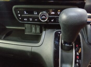 N-BOXカスタム Ｌ 4WD