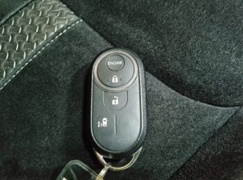 N-BOXカスタム Ｌ 4WD