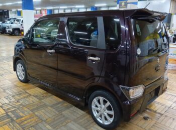 ワゴンR スティングレー ハイブリッドＸ 4WD