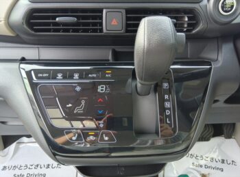 eKワゴン G 未使用車 4WD