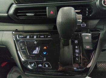 デイズ ハイウェイスターG ターボ アーバンクロム プロパイロットエディション 後期型 未使用車 4WD