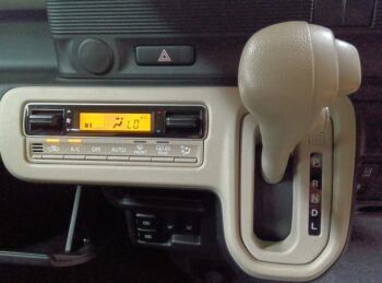 ワゴンR スマイル ハイブリッドＳ 2トーンルーフパッケージ装着車　4WD