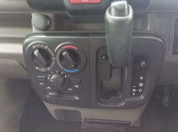 エブリイバン ＰＡリミテッド　セーフティサポート 4WD