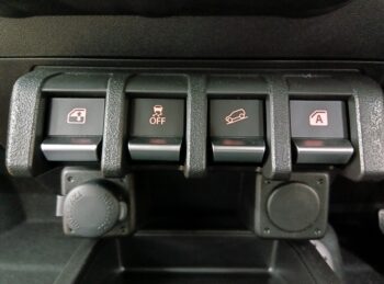 ジムニー XC 4型 スズキセーフティサポート 未使用車 4WD