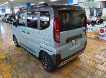 スペーシアギア ハイブリッドＸＺ 未使用車 4WD