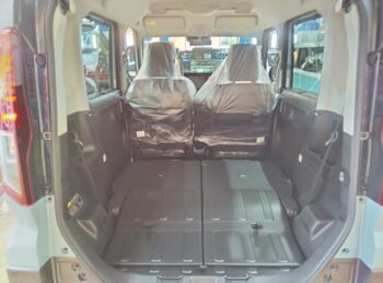 スペーシアギア ハイブリッドＸＺ 未使用車 4WD