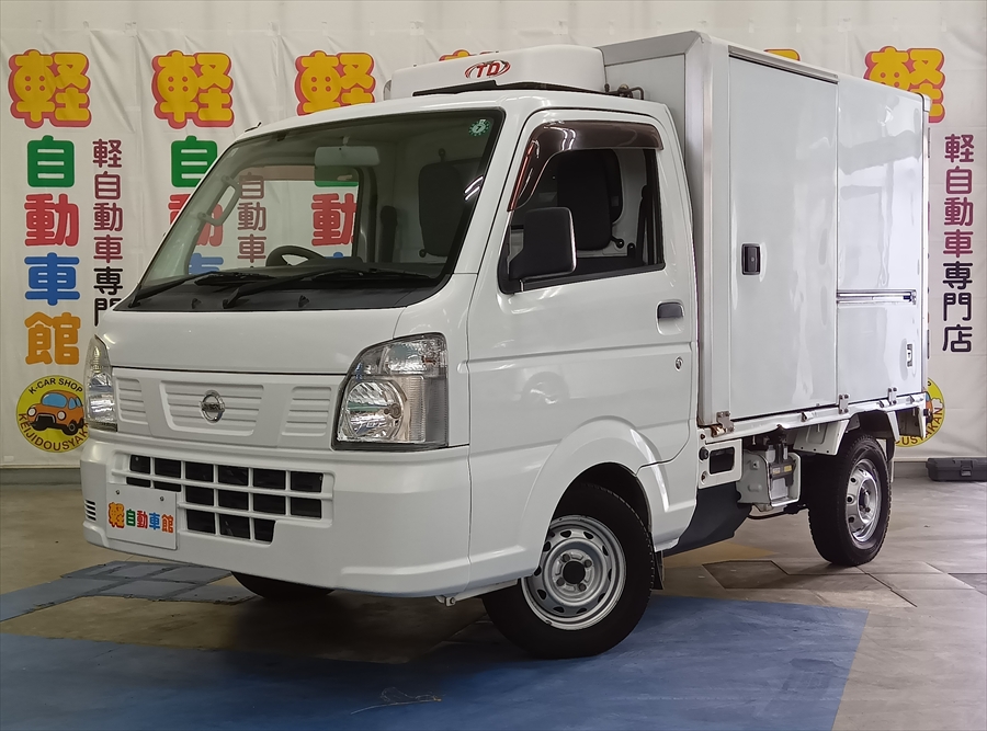 NT100クリッパートラック DX　冷凍冷蔵　4ＷＤ