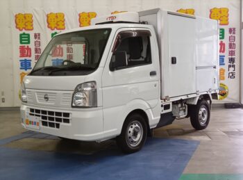NT100クリッパートラック DX 冷凍冷蔵 4WD