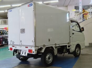 NT100クリッパートラック DX 冷凍冷蔵 4WD