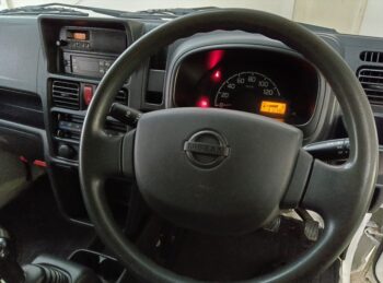 NT100クリッパートラック DX 冷凍冷蔵 4WD