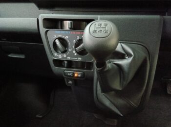 ハイゼットカーゴバン クルーズ　未使用車　4WD