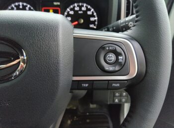 タフト Ｇ クロムベンチャー フロアマット付 未使用車