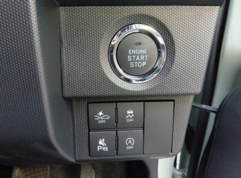 タフト Ｇ クロムベンチャー フロアマット付 未使用車