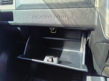 パジェロミニ アクティブフィールドエディション 4WD