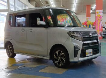 タントカスタム X　4WD