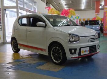アルト ターボRS　オーディオレス　バックアイカメラ装着車　4WD