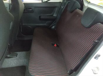 アルト ターボRS　オーディオレス　バックアイカメラ装着車　4WD
