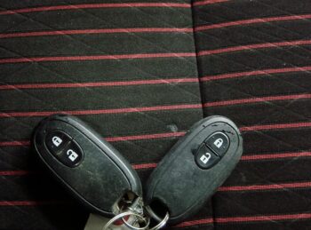 アルト ターボRS　オーディオレス　バックアイカメラ装着車　4WD