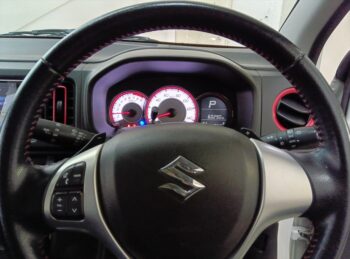 アルト ターボRS　オーディオレス　バックアイカメラ装着車　4WD