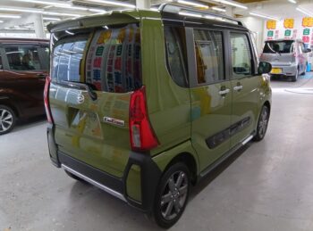 タント ファンクロス ターボ パノラマモニター対応カメラ 未使用車 4WD