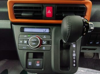 タント ファンクロス ターボ パノラマモニター対応カメラ 未使用車 4WD