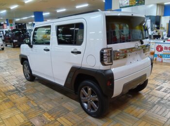タフト Ｇターボ ダーククロムベンチャー　純正9インチディスプレイオーディオ 4WD 未使用車