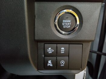 タフト Ｇターボ ダーククロムベンチャー　純正9インチディスプレイオーディオ 4WD 未使用車