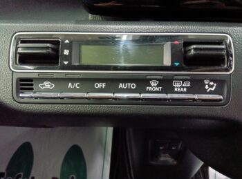 ワゴンR スティングレー ハイブリッドX 4WD