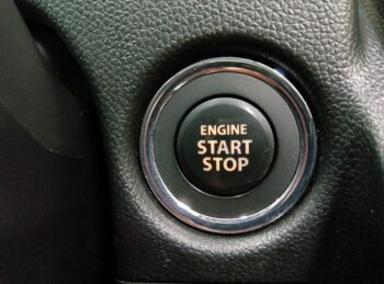 ワゴンR スティングレー ハイブリッドX 4WD