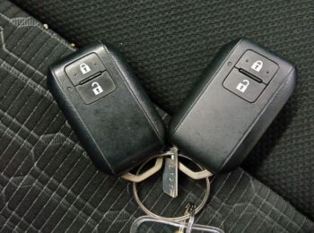 ワゴンR スティングレー ハイブリッドX 4WD