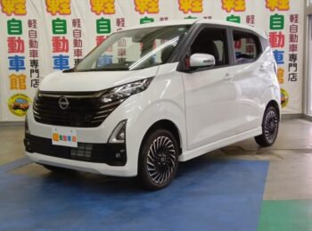 デイズ ハイウェイスターGターボ　アーバンクロム　プロパイロットエディション　後期型　4WD