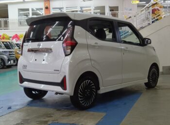 デイズ ハイウェイスターGターボ　アーバンクロム　プロパイロットエディション　後期型　4WD