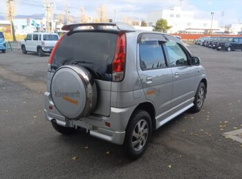 テリオスキッド キスマークＬ 4WD