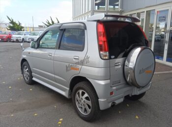 テリオスキッド キスマークＬ 4WD