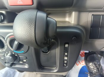 エブリイバン PAリミテッド 未使用車 4WD