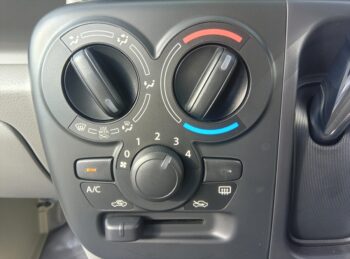 エブリイバン PAリミテッド 未使用車 4WD