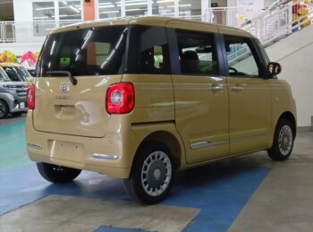 ムーヴキャンバス セオリーG　未使用車　4WD