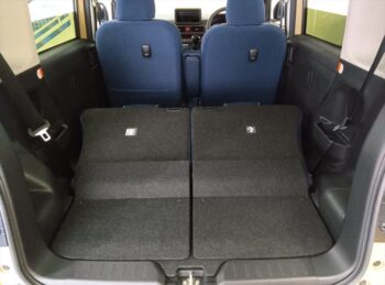 ムーヴキャンバス セオリーG　未使用車　4WD