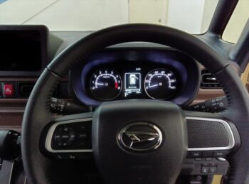 ムーヴキャンバス セオリーG　未使用車　4WD