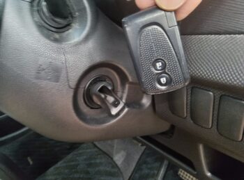 ルクラ カスタムＲリミテッド 4WD