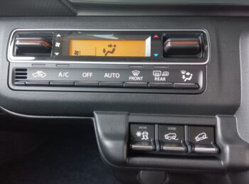 フレアクロスオーバー ＸＧ 未使用車 4WD