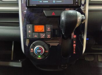 タントカスタム ＲＳ　トップエディションＳＡⅢ　ターボ　パノラマビューモニター　純正ナビＴＶ 4WD