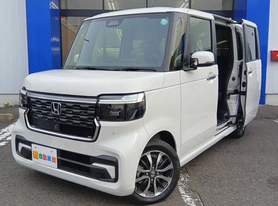 N-BOXカスタム ベースグレード 未使用車