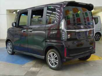 N-BOXカスタム G・EXホンダセンシング　4WD