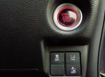 N-BOXカスタム G・EXホンダセンシング　4WD