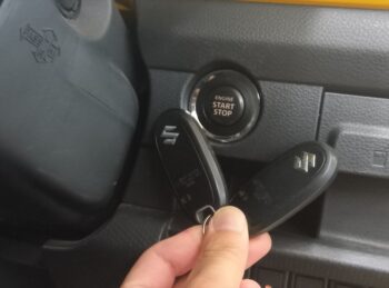 ハスラー X　4WD