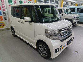N-BOXカスタム G・Lパッケージ 4WD