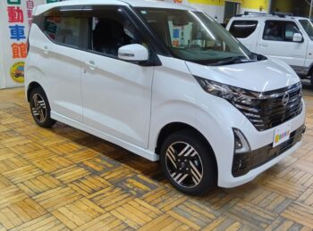 デイズ ハイウェイスターＸ　アラウンドビューモニター 4WD