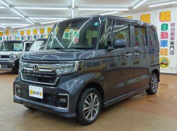 N-BOXカスタム Ｌ 後期型 純正ナビ・ＴＶ 4WD